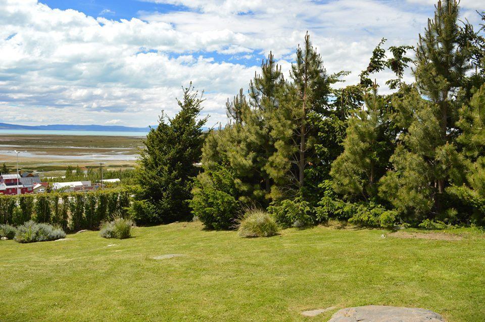 Hospedaje Manantiales Hotel El Calafate Exterior photo